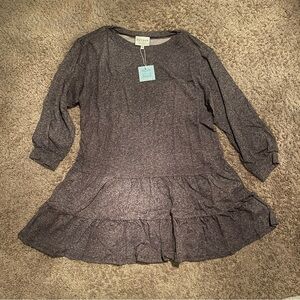 Hayden
Women’s medium dress
NWT